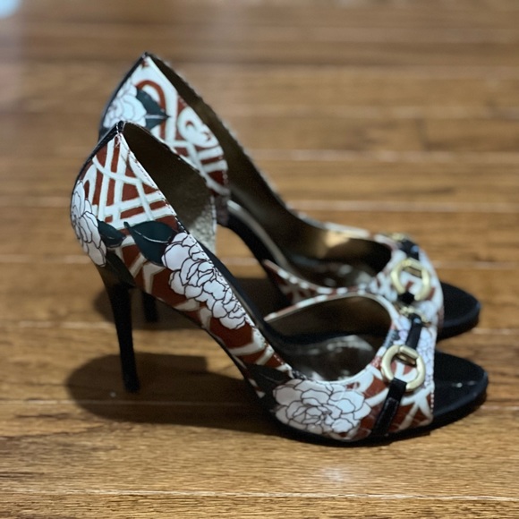 Bronze/Brown Carlos Santana Roulette D’Orsay sandal. - Picture 3 of 4